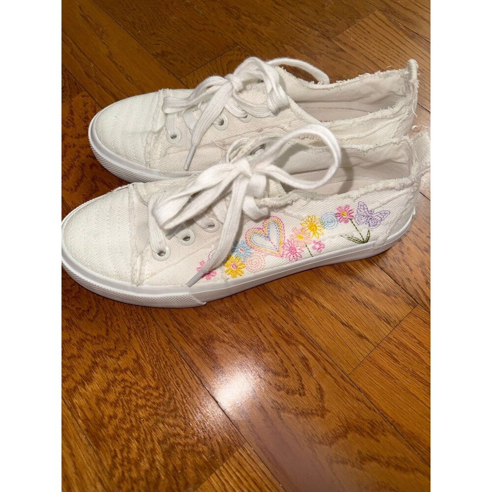 Blowfish Malibu White Floral Embroidered Sneakers Women’s Size 5 Distressed - Picture 5 of 6